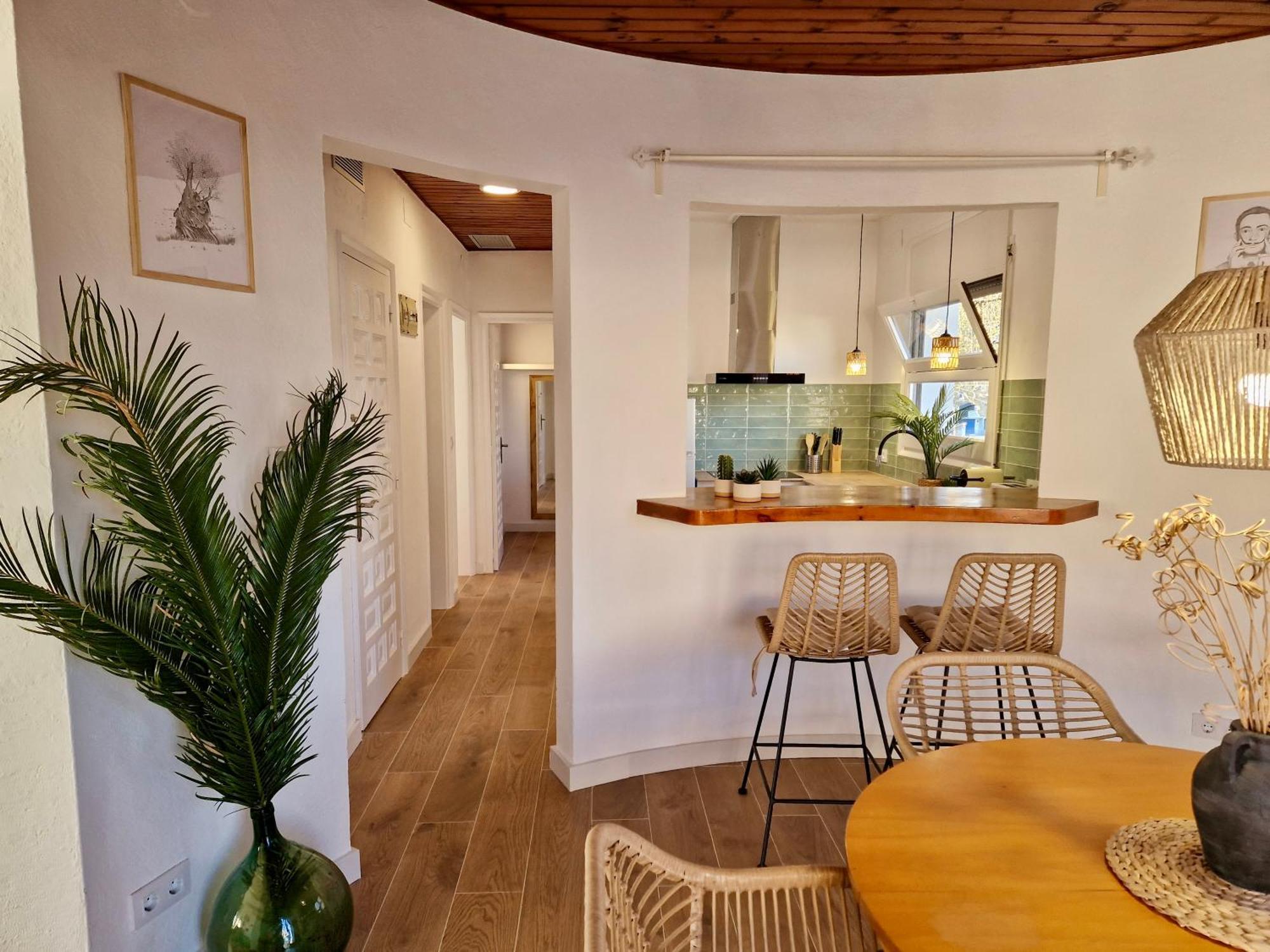 Gorgot P1 I Apartamento Con Terraza Y Piscina Comunitaria Cerca De La Playa エンプリアブラバ エクステリア 写真