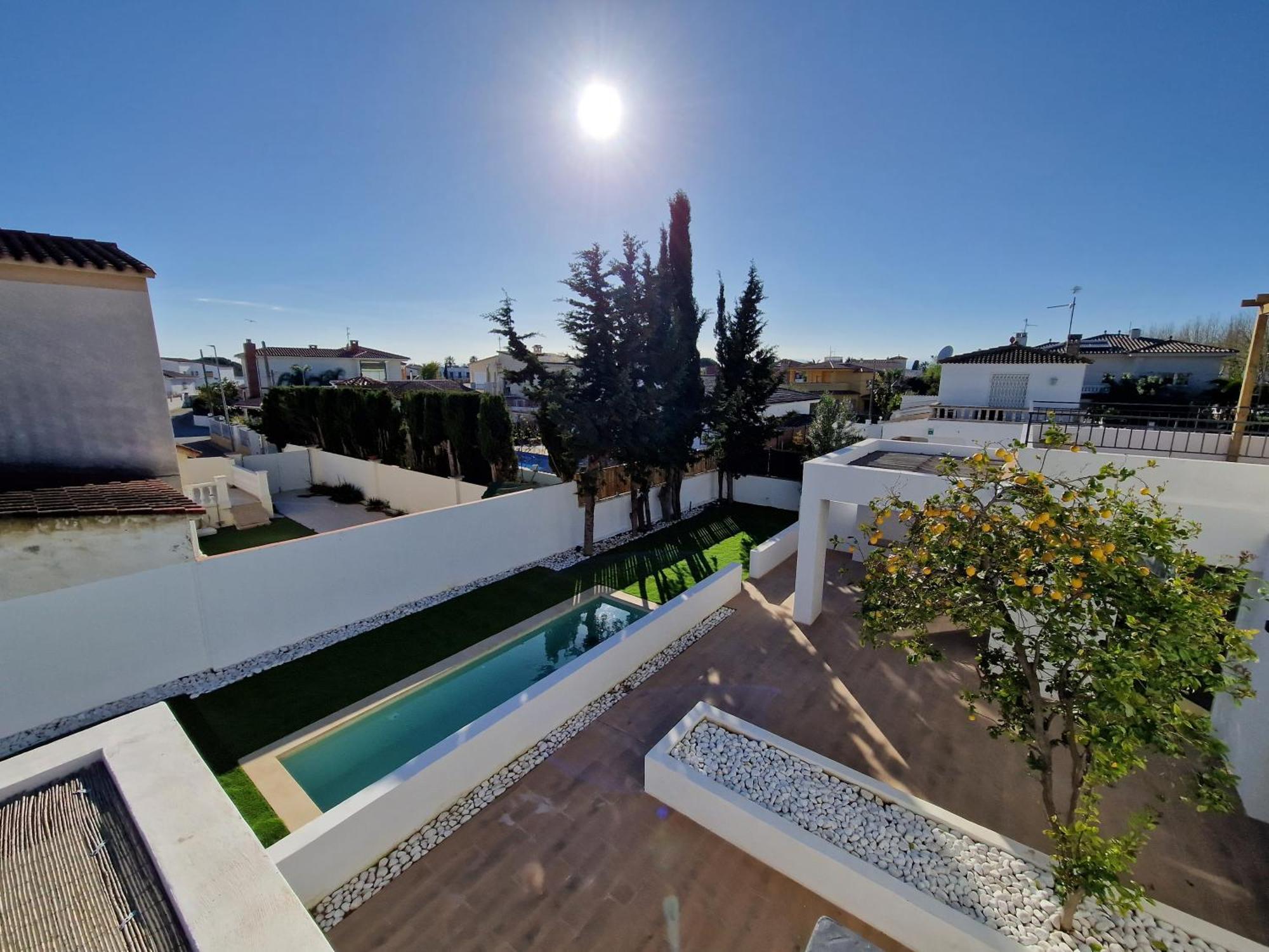 Gorgot P1 I Apartamento Con Terraza Y Piscina Comunitaria Cerca De La Playa エンプリアブラバ エクステリア 写真