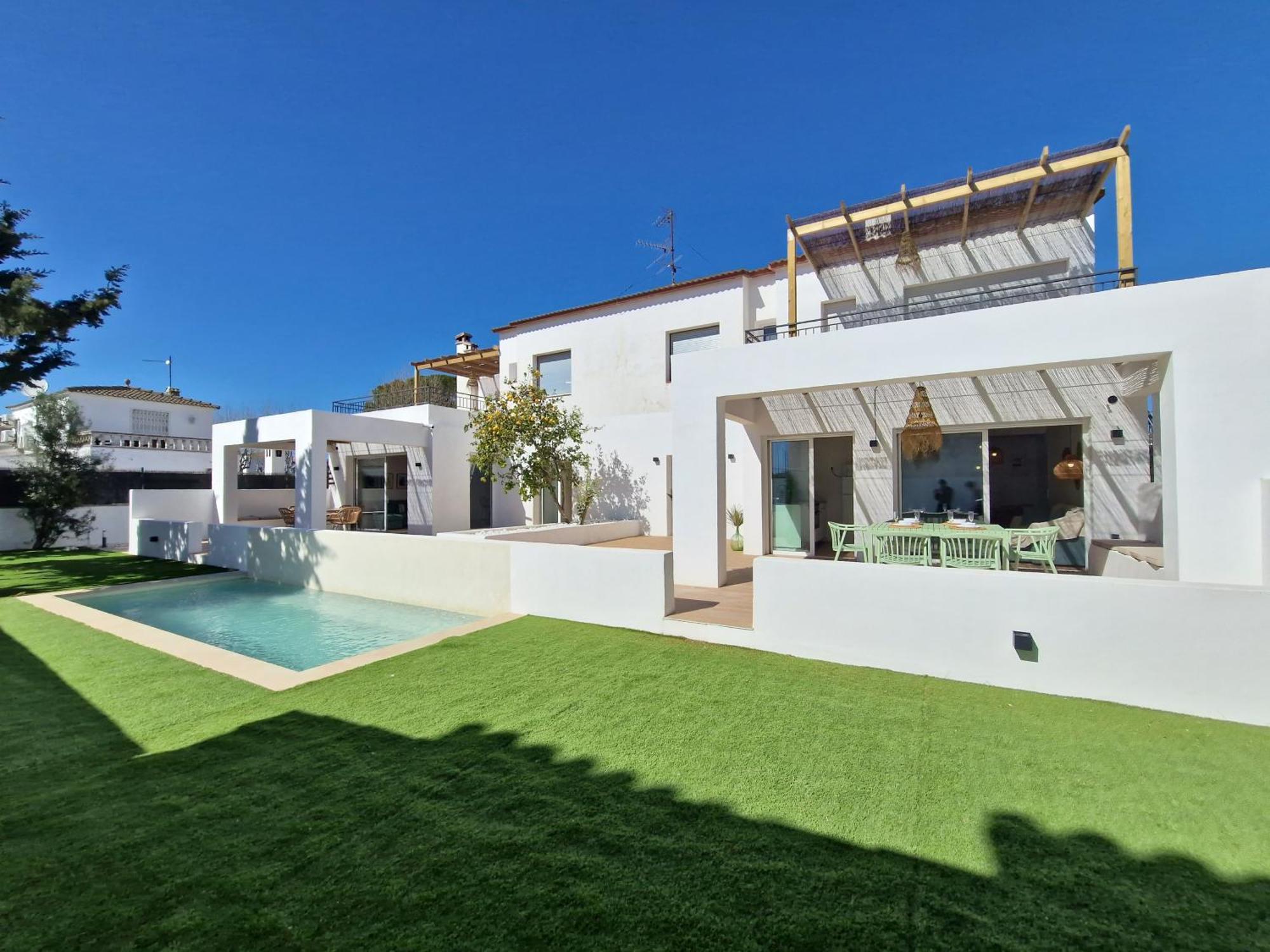 Gorgot P1 I Apartamento Con Terraza Y Piscina Comunitaria Cerca De La Playa エンプリアブラバ エクステリア 写真